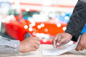 你可以为你的汽车贷款再融资，但你应该这样做吗?