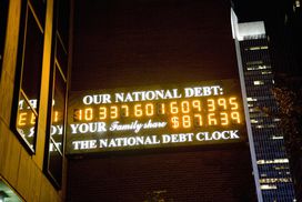 2008年，国债时钟扩展到14位数。
