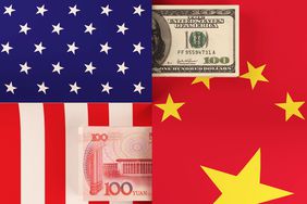 图案上有美国国旗和中国国旗，上面有对方国家的货币。