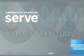 美国运通卡可以像支票账户一样使用。
